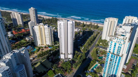 Oscar On Main Beach Resort - Accommodation Burleigh 0