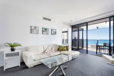 Holiday Holiday Circle On Cavill Apartments - Accommodation Burleigh 15