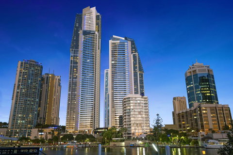 Holiday Holiday Circle On Cavill Apartments - Accommodation Burleigh 0