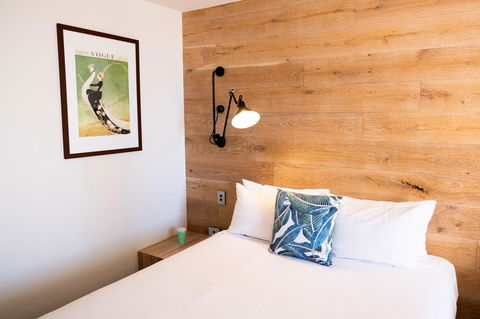 The Island Gold Coast - Accommodation Burleigh 25