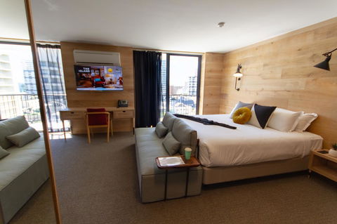 The Island Gold Coast - Accommodation Burleigh 11