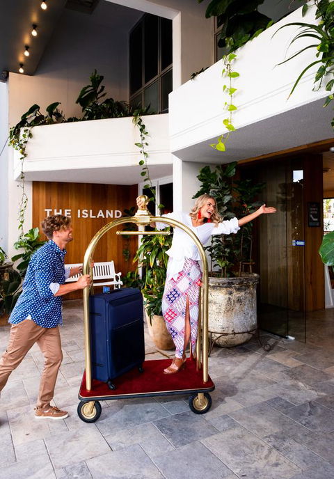 The Island Gold Coast - Accommodation Burleigh 32