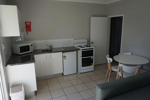 YAL Cairns - A Motel That Makes A Difference - Accommodation Burleigh 26
