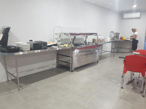 YAL Cairns - A Motel That Makes A Difference - Accommodation Burleigh 11