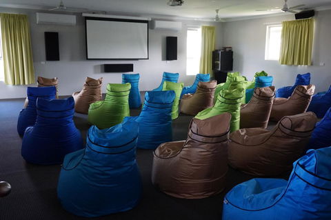 YAL Cairns - A Motel That Makes A Difference - Accommodation Burleigh 4