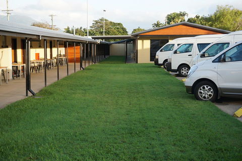 YAL Cairns - A Motel That Makes A Difference - Accommodation Burleigh 33