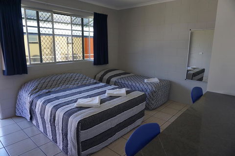 YAL Cairns - A Motel That Makes A Difference - Accommodation Burleigh 30