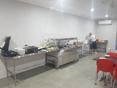 YAL Cairns - A Motel That Makes A Difference - Accommodation Burleigh 15