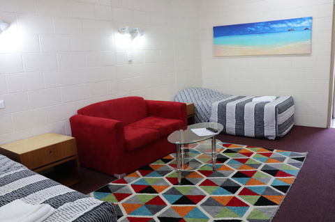 YAL Cairns - A Motel That Makes A Difference - Accommodation Burleigh 18