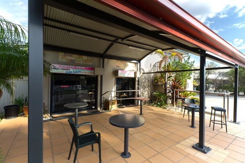Novena Palms Motel - Accommodation Burleigh 25