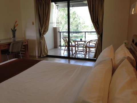 Novena Palms Motel - Accommodation Burleigh 14