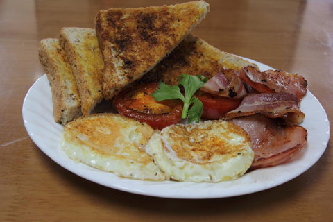 Novena Palms Motel - Accommodation Burleigh 31