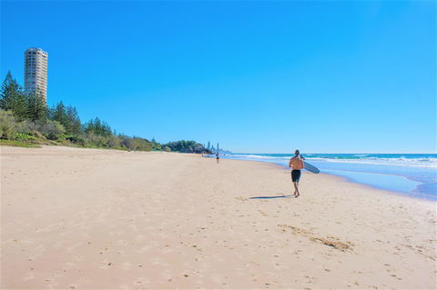 Key Largo Holiday Apartments - Accommodation Burleigh 1