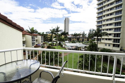 Key Largo Holiday Apartments - Accommodation Burleigh 5