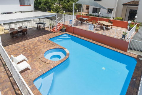 Sunshine Beach Resort - Accommodation Burleigh 1