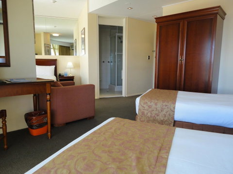 Madison Tower Mill Hotel - Accommodation Burleigh 19