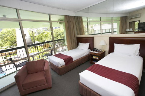 Madison Tower Mill Hotel - Accommodation Burleigh 7