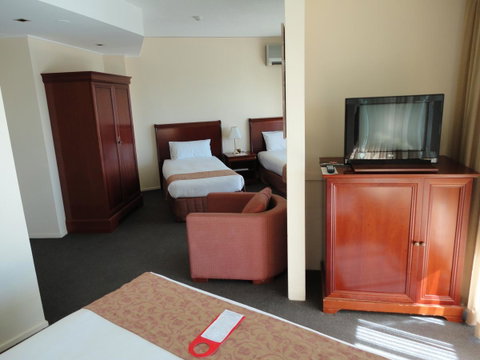 Madison Tower Mill Hotel - Accommodation Burleigh 20
