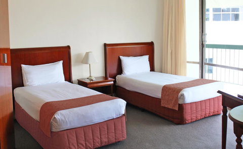 Madison Tower Mill Hotel - Accommodation Burleigh 5