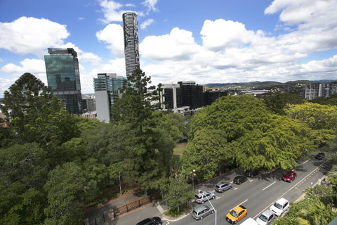 Madison Tower Mill Hotel - Accommodation Burleigh 14