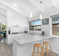 Beautiful Home- Walk to Beach-Short drive to Noosa - Accommodation Burleigh