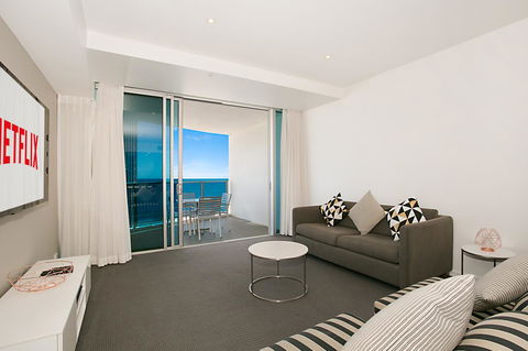 Number 1 H Residences - WiFi, Parking & More By Gold Coast Holidays - Accommodation Burleigh 0