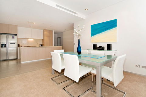 Ambience On Burleigh Beach - Accommodation Burleigh 23
