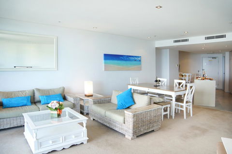 Ambience On Burleigh Beach - Accommodation Burleigh 19