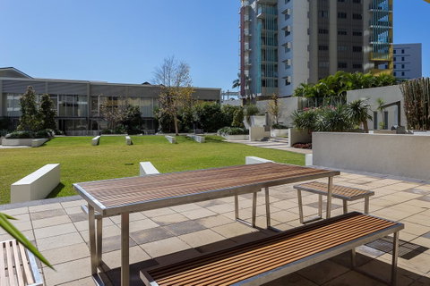 Oxygen Apartments - Accommodation Burleigh 18