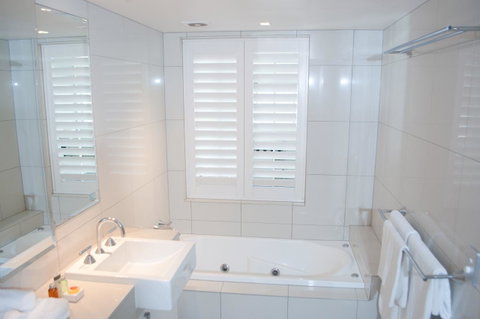 Oxygen Apartments - Accommodation Burleigh 25