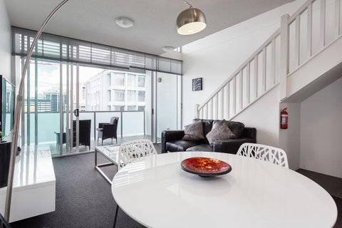 Oxygen Apartments - Accommodation Burleigh 13
