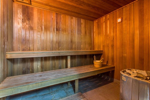Oxygen Apartments - Accommodation Burleigh 9