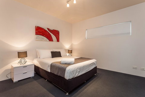 Oxygen Apartments - Accommodation Burleigh 22
