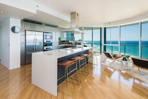 The Waterford On Main Beach - Accommodation Burleigh 8