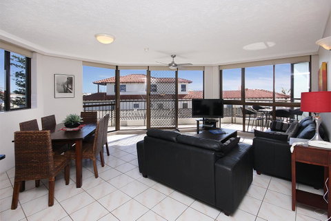 Spindrift On The Beach - Absolute Beachfront - Accommodation Burleigh 40