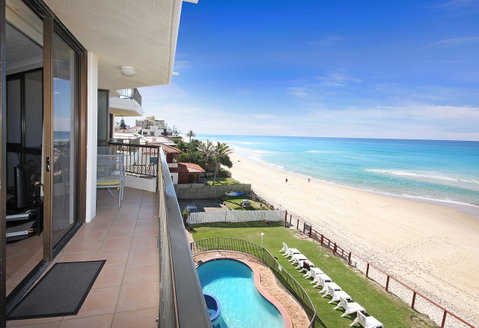 Spindrift On The Beach - Absolute Beachfront - Accommodation Burleigh 0