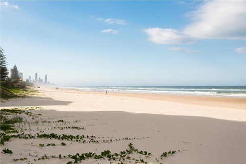 Spindrift On The Beach - Absolute Beachfront - Accommodation Burleigh 21