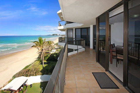 Spindrift On The Beach - Absolute Beachfront - Accommodation Burleigh 17