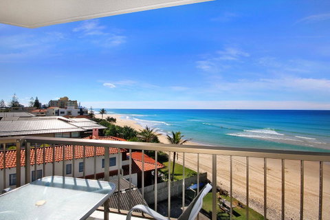 Spindrift On The Beach - Absolute Beachfront - Accommodation Burleigh 15