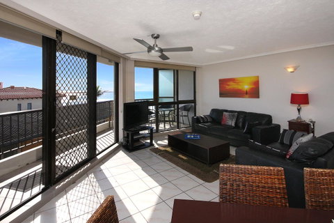 Spindrift On The Beach - Absolute Beachfront - Accommodation Burleigh 39