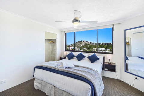 Spindrift On The Beach - Absolute Beachfront - Accommodation Burleigh 2