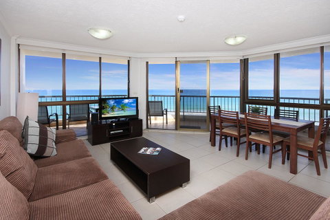 Spindrift On The Beach - Absolute Beachfront - Accommodation Burleigh 13