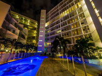 Lanai Riverside Apartments