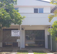 Highland House - Accommodation Burleigh
