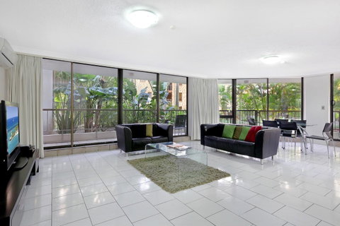 Genesis Apartments By Gold Coast Premium - Accommodation Burleigh 18