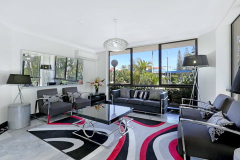Genesis Apartments By Gold Coast Premium - Accommodation Burleigh 6