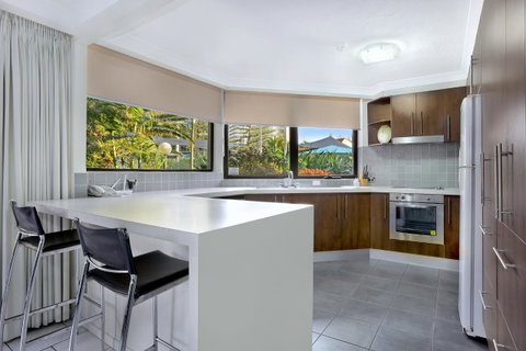 Genesis Apartments By Gold Coast Premium - Accommodation Burleigh 19