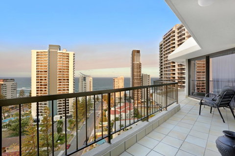 Genesis Apartments By Gold Coast Premium - Accommodation Burleigh 7