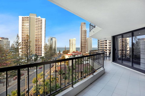 Genesis Apartments By Gold Coast Premium - Accommodation Burleigh 36