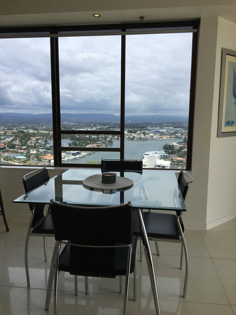Surfers Century Oceanside Apartments - Accommodation Burleigh 21